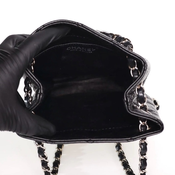 Chanel Black/White Bag - Picture 4 of 7